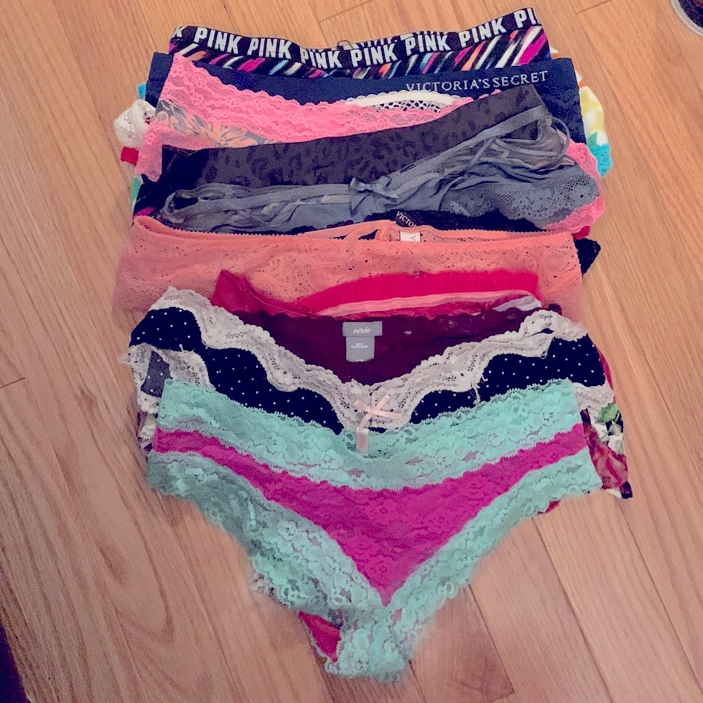 Victoria’s Secret and Aerie underwear lot size XS and S - 20 pieces